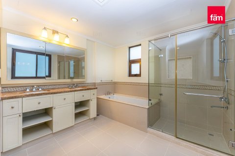 Villa til leje i Dubai, UAE 3 soveværelser, 405 kvm № 696845 - foto 12