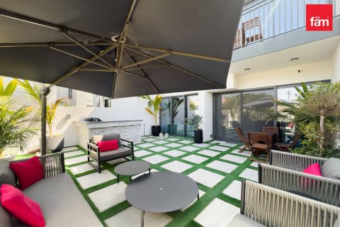 Rekkehus til salgs i Dubai, Emiratene 3 soverom, 161 kvm Nr. 696849 - Foto 8