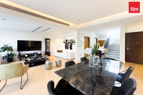 Kuća u nizu u Dubai, UAE 161 m2, 3 spavaćih soba Br. 696849