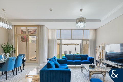 ویلا در Al Furjan، Dubai ، امارات متحده عربی 4 خوابه ، 423 متر مربع.  شماره 685120