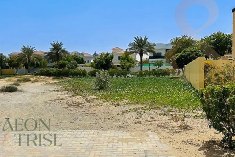 Tokë në Dubai, Emiratet e Bashkuara Arabe 999 dhoma gjumi, 673 m2. № 648398 - Foto 2