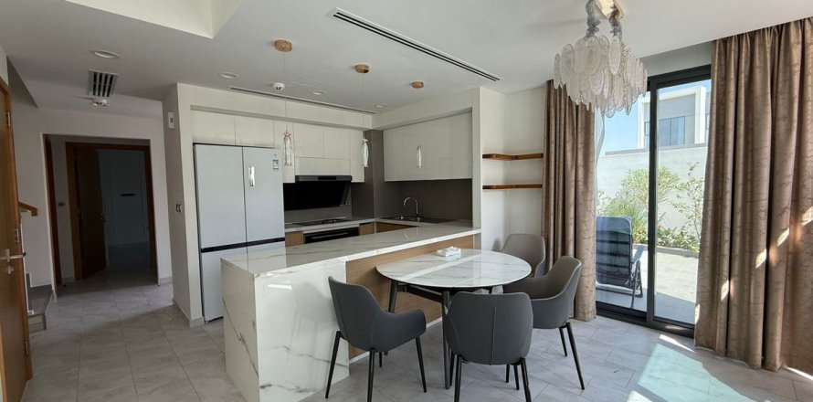 ویلا در Dubai ، امارات متحده عربی 4 خوابه ، 275 متر مربع.  شماره 691329