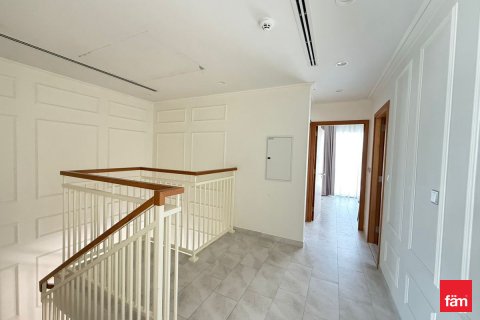 ویلا برای اجاره در Dubai، امارات متحده عربی 4 خوابه ، 275 متر مربع ، شماره 691329 - تصویر 3