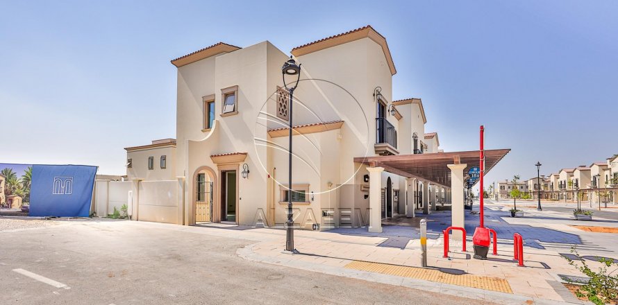 Villa a Khalifa City, Abu Dhabi, EAU 4 camere da letto, 317 mq. № 615862