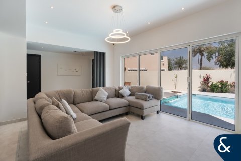 Villa te koop in Arabian Ranches, Dubai, VAE 3 slaapkamers, 228 vr.m., nr 667329 - foto 4