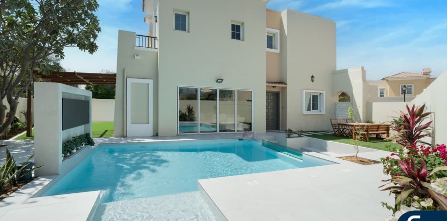 Villa in Arabian Ranches, Dubai, VAE 3 slaapkamers, 228 vr.m. nr 667329