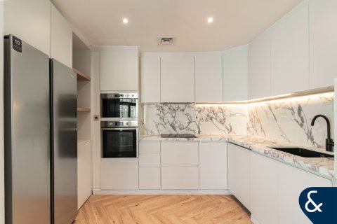 Lakás itt: Dubai Marina, EAE, 3 hálószoba, 168 m², azonosító: 667327 - fénykép 6