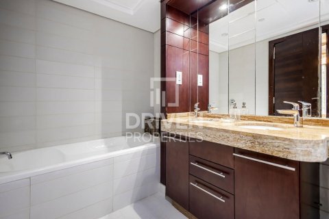 Apartment in Downtown Dubai (Downtown Burj Dubai), Dubai, UAE 2 bedrooms, 138 sq.m. № 602901 - photo 10