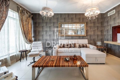 Apartment in Downtown Dubai (Downtown Burj Dubai), Dubai, UAE 2 bedrooms, 138 sq.m. № 602901 - photo 2