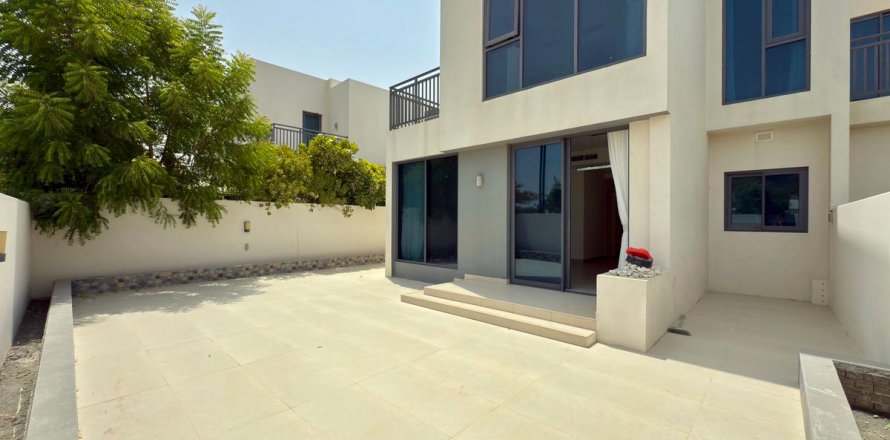 Adosado en Dubai Hills Estate, Dubai, EAU 4 dormitorios, 282.1 m² № 723068