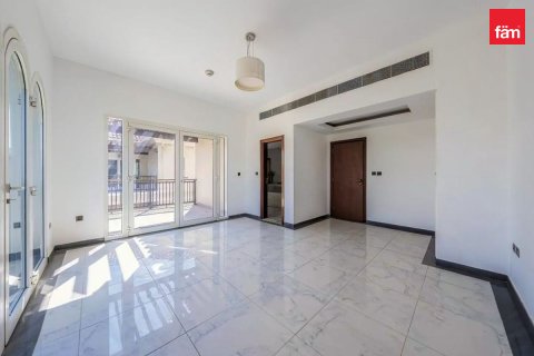 Vila u gradu Dubai, UAE 4 spavaće sobe, 352.8 m2 Br. 723064 - Slika 3