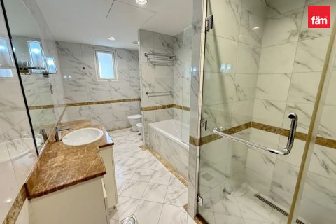 Vila u gradu Dubai, UAE 4 spavaće sobe, 352.8 m2 Br. 723064 - Slika 10