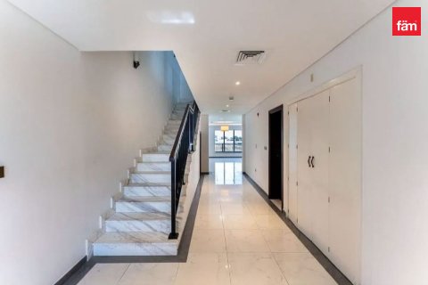Vila u gradu Dubai, UAE 4 spavaće sobe, 352.8 m2 Br. 723064 - Slika 2
