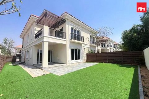 Vila u gradu Dubai, UAE 4 spavaće sobe, 352.8 m2 Br. 723064 - Slika 4