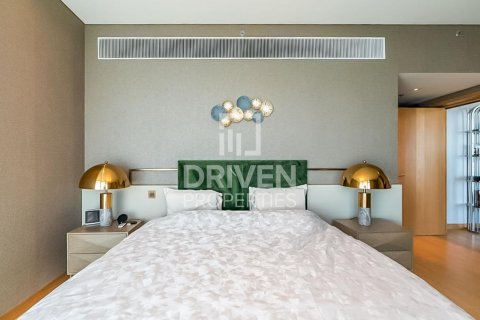 Apartment in Jumeirah, Dubai, UAE 1 bedroom, 138 sq.m. № 601869 - photo 10