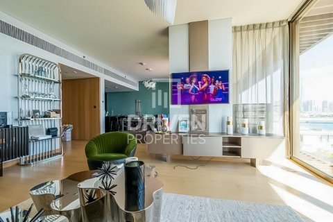 Apartment in Jumeirah, Dubai, UAE 1 bedroom, 138 sq.m. № 601869 - photo 3