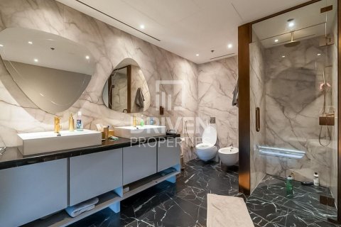 Apartment in Jumeirah, Dubai, UAE 1 bedroom, 138 sq.m. № 601869 - photo 12