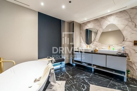 Apartment in Jumeirah, Dubai, UAE 1 bedroom, 138 sq.m. № 601869 - photo 11