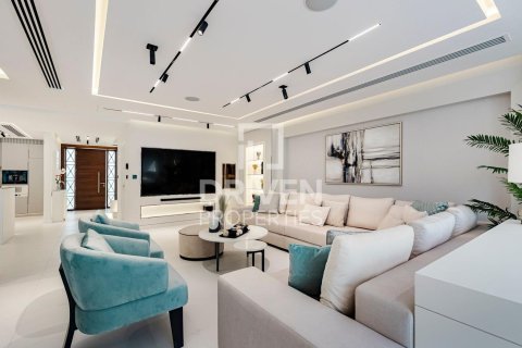 Villa in Dubai Marina, UAE 5 bedrooms, 460.89 sq.m. № 768380 - photo 6