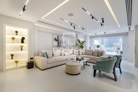 Villa in Dubai Marina, UAE 5 bedrooms, 460.89 sq.m. № 768380 - photo 2