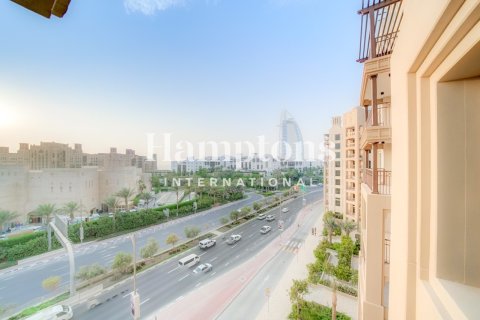Leilighet til leie i Umm Suqeim, Dubai, Emiratene 2 soverom, 124.30421400 kvm Nr. 712653 - Foto 9