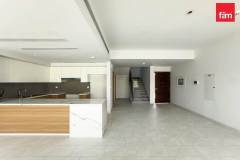 Shtëpi në qytet në Dubai, Emiratet e Bashkuara Arabe 3 dhoma gjumi, 161 m2. № 571931 - Foto 4