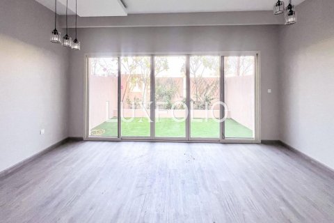 Řadový dům v Jumeirah Golf Estates, Dubai, SAE 2 ložnice, 152 m² Č.: 628303 - fotografie 5