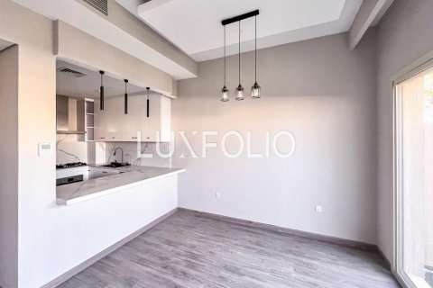 Řadový dům v Jumeirah Golf Estates, Dubai, SAE 2 ložnice, 152 m² Č.: 628303 - fotografie 4