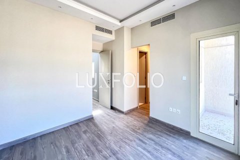 Řadový dům v Jumeirah Golf Estates, Dubai, SAE 2 ložnice, 152 m² Č.: 628303 - fotografie 7