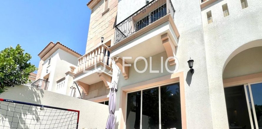 Townhouse in Jumeirah Golf Estates, Dubai, UAE 3 bedrooms, 265 sq.m. № 628302