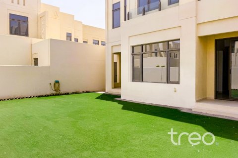 Reem, Dubai, BAE’de kiralık villa 4 yatak odası, 263.29 m&sup2; No 733710 - fotoğraf 1