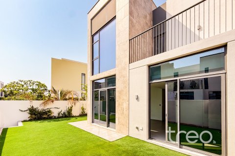 Снять в аренду таунхаус в Arabian Ranches 3, Дубай, ОАЭ 4 спальни, 248.89м2, № 733709 - фото 2