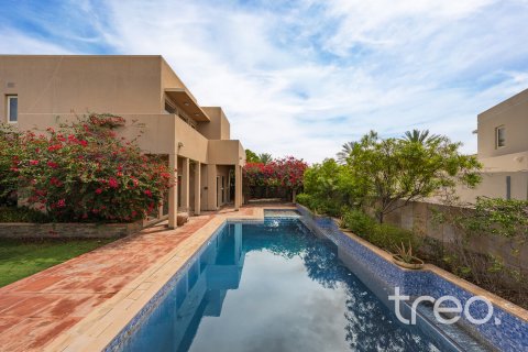Vila v Arabian Ranches, Dubai, SAE 3 ložnice, 308.81 m² Č.: 739208 - fotografie 2