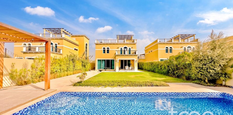 Vila v Jumeirah Park, Dubai, SAE 4 ložnice, 386.2 m² Č.: 761294