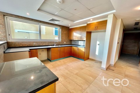 Huvila Jumeirah Park, Dubai, Arabiemiraatit 4 makuuhuonetta, 386.2 m2 № 761295 - kuva 11