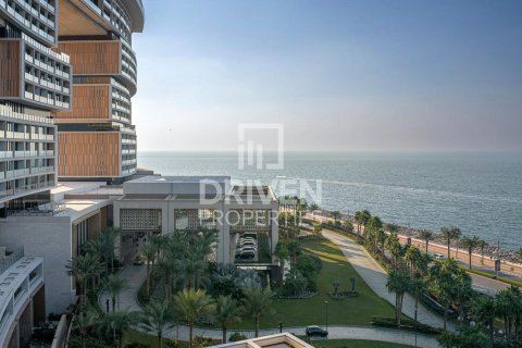 Apartment in Palm Jumeirah, Dubai, UAE 2 bedrooms, 178.65 sq.m. № 762672 - photo 11