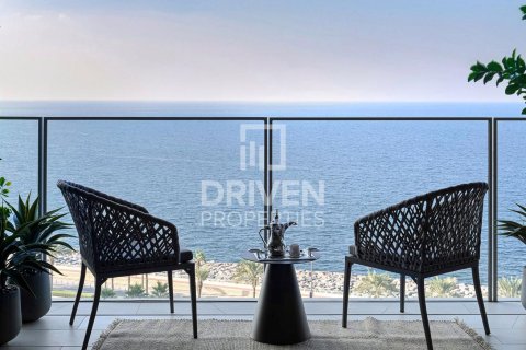Apartment in Palm Jumeirah, Dubai, UAE 2 bedrooms, 178.65 sq.m. № 762672 - photo 2