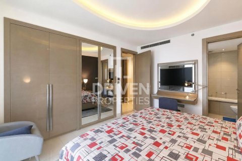 Apartmen di Business Bay, Dubai, UAE 2 bilik tidur, 129.51 meter persegi № 762671 - foto 12