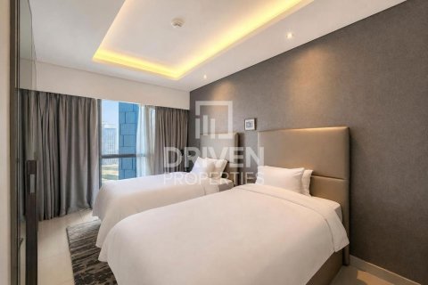 Apartmen di Business Bay, Dubai, UAE 2 bilik tidur, 129.51 meter persegi № 762671 - foto 13