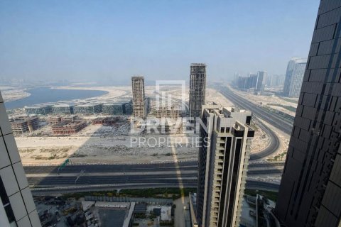 Apartmen di Business Bay, Dubai, UAE 2 bilik tidur, 129.51 meter persegi № 762671 - foto 26
