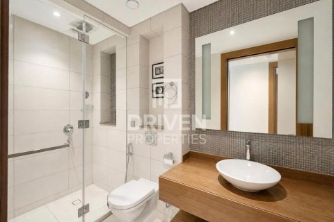 Apartmen di Business Bay, Dubai, UAE 2 bilik tidur, 129.51 meter persegi № 762671 - foto 24