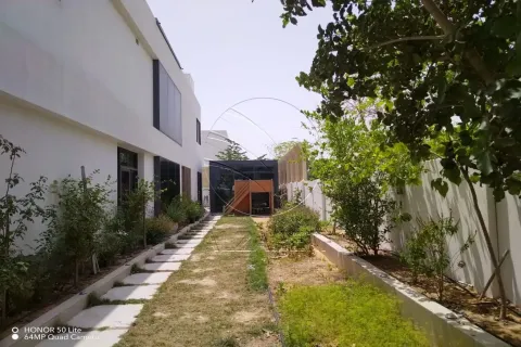 Abu Dhabi, BAE’de satılık вилла 5 yatak odası, 568 m² No 663018 - fotoğraf 13