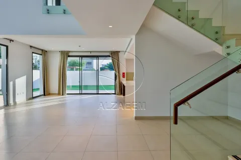 Снять в аренду виллу на Остров Яс, Абу-Даби, ОАЭ 4 спальни, 471м2, № 663019 - фото 5