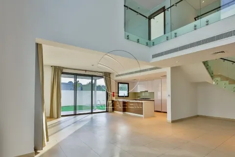 Снять в аренду виллу на Остров Яс, Абу-Даби, ОАЭ 4 спальни, 471м2, № 663019 - фото 1