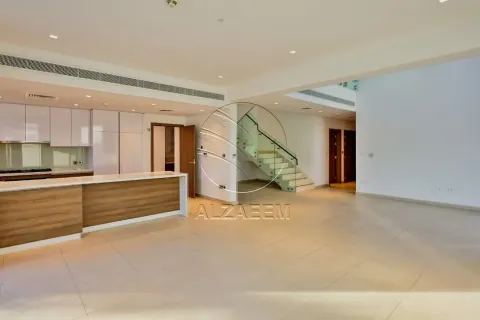 Снять в аренду виллу на Остров Яс, Абу-Даби, ОАЭ 4 спальни, 471м2, № 663019 - фото 3