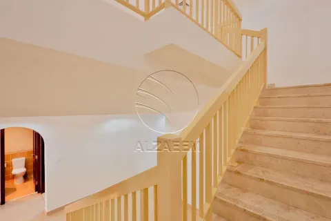 Villa zur Miete in Abu Dhabi, VAE 4 Schlafzimmer, 297 m2 Nr. 663038 - Foto 13