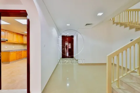 Villa zur Miete in Abu Dhabi, VAE 4 Schlafzimmer, 297 m2 Nr. 663038 - Foto 11