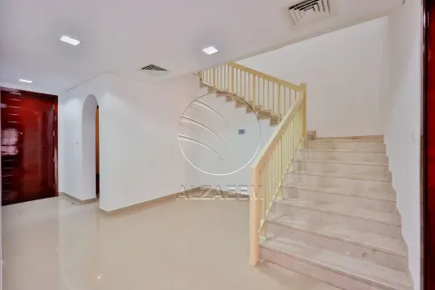Villa zur Miete in Abu Dhabi, VAE 4 Schlafzimmer, 297 m2 Nr. 663038 - Foto 5