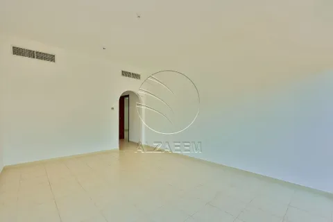 Villa zur Miete in Abu Dhabi, VAE 4 Schlafzimmer, 297 m2 Nr. 663038 - Foto 10