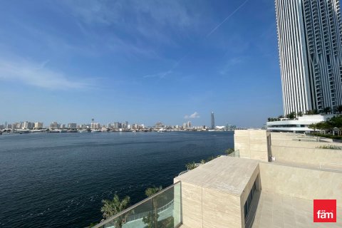 Shtëpi në qytet në Dubai, Emiratet e Bashkuara Arabe 2 dhoma gjumi, 274.8 m2. № 631626 - Foto 21